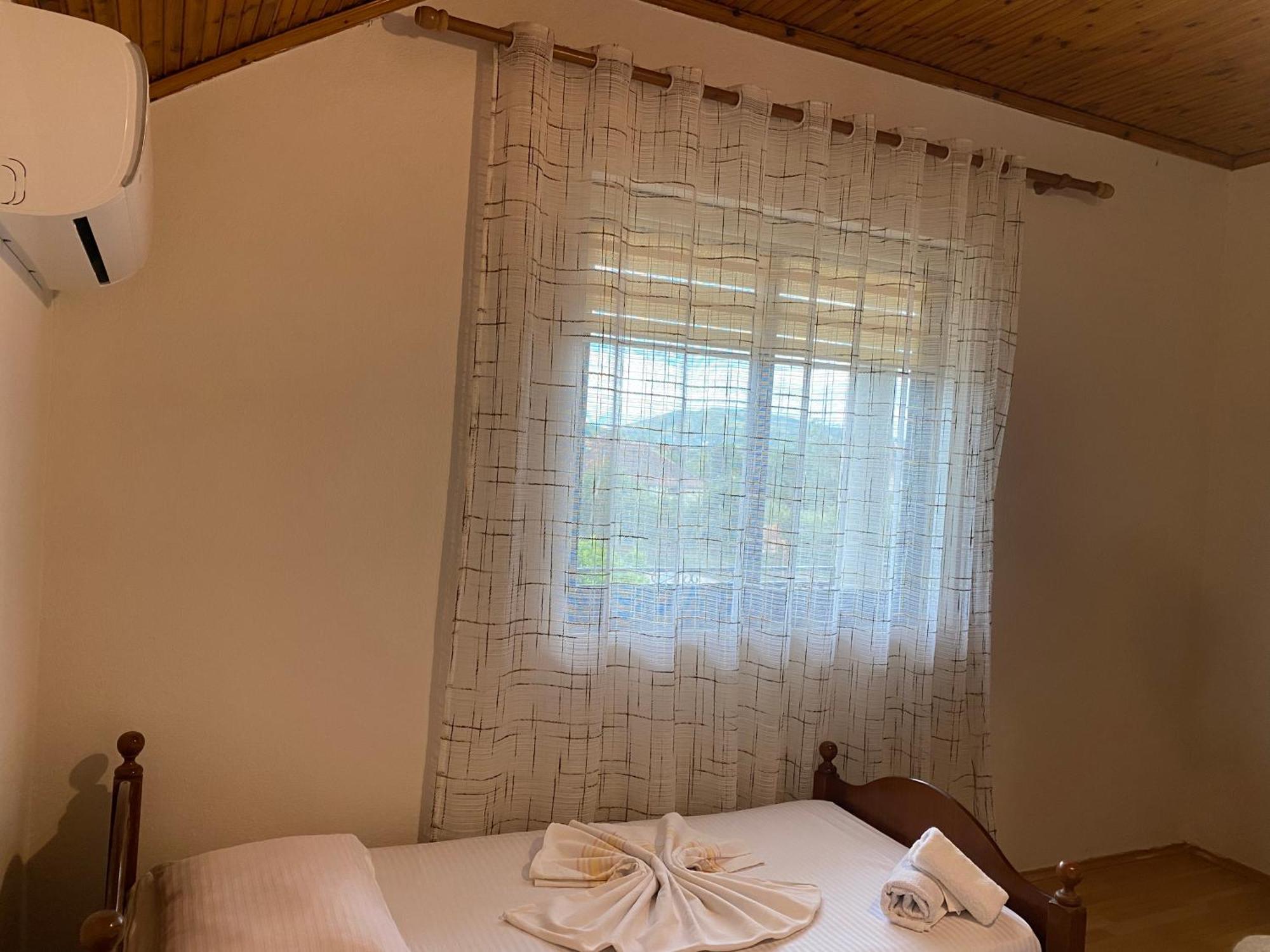 The Hideaway Guesthouse Bahçallëk Esterno foto