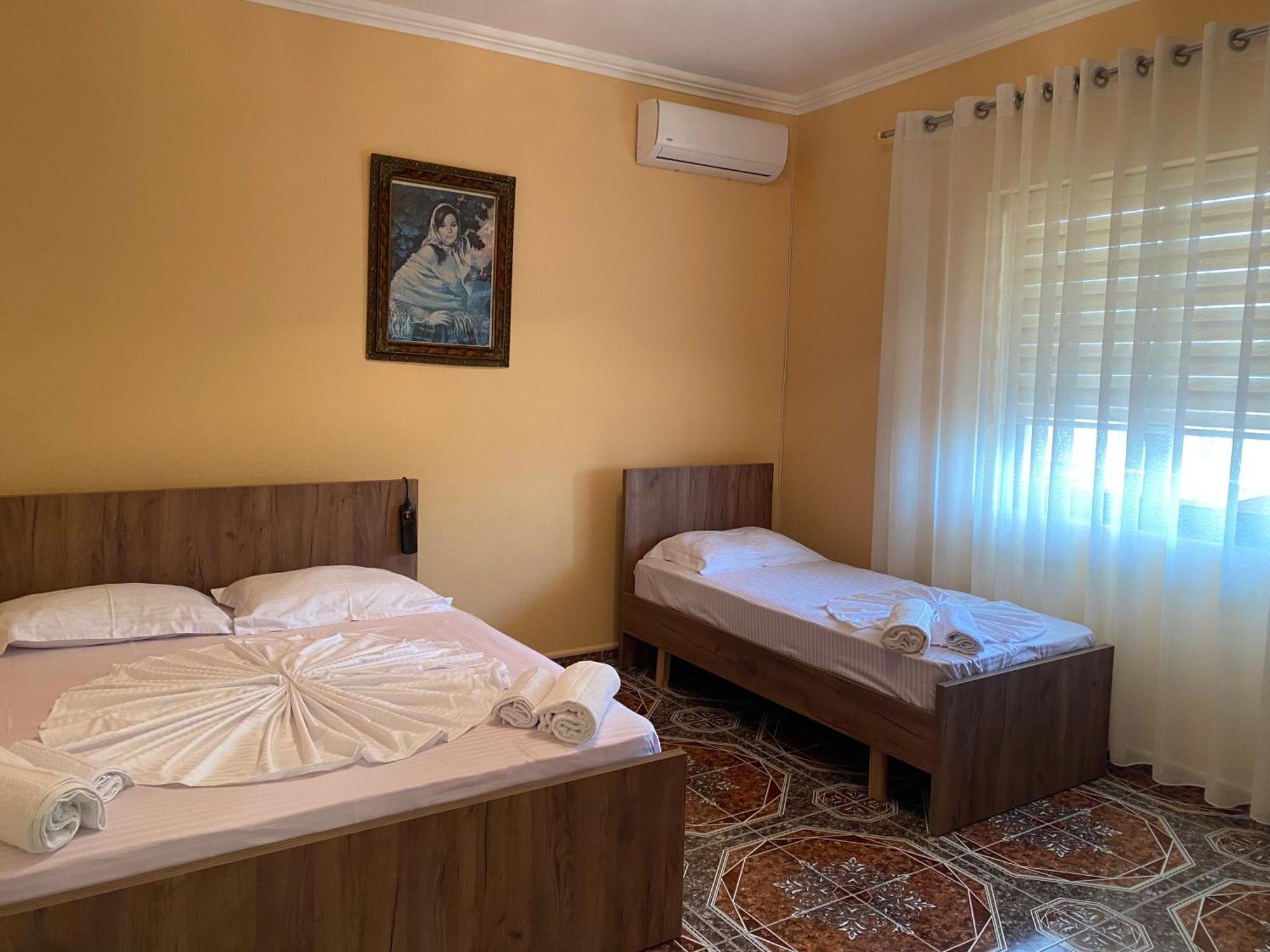 The Hideaway Guesthouse Bahçallëk Esterno foto
